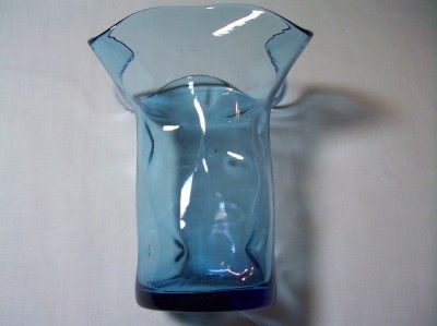 Hand blown and pinched Beautiful Art Glass Vase. Light Cornflower Blue 
