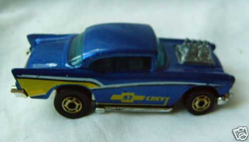 Old Hot Wheels CHEVY 1957 made Malaysia 1979  